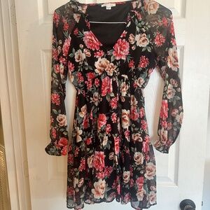 Floral long-sleeve ruffle dress!
